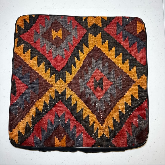 Handwoven Wool Kilim Face Throw Pillow Cover - 16x16” - Picture 3 of 7